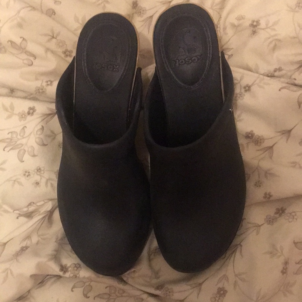 NoSox Pepper Mule